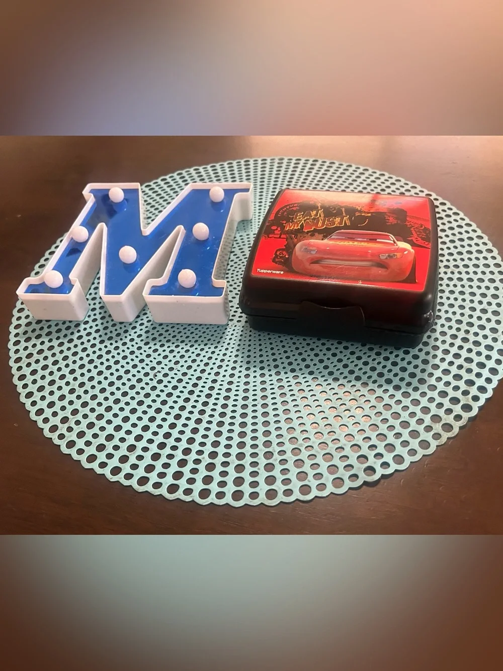 Disney Pixar Cars Lightning McQueen Tupperware Sandwich Keeper / Lunch container